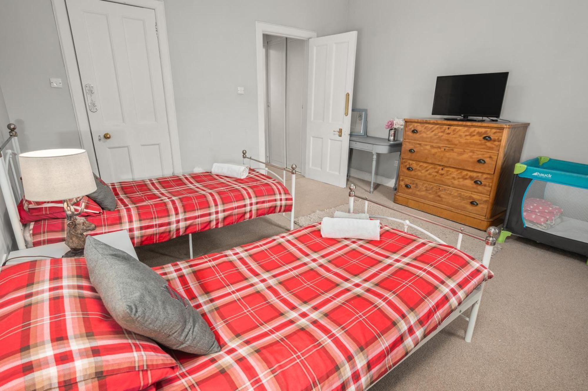 Panoramic Sea Views - Stunning 3Bd Apt & Balcony Oban Luaran gambar